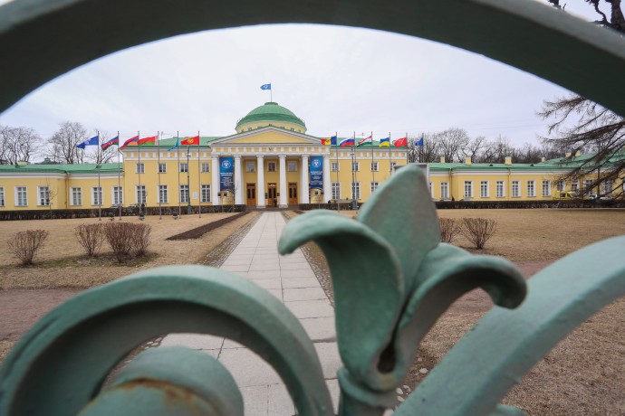 Ни народы Европы, ни народы стран СНГ не хотят новых войн — Косачёв Ни народы Европы, ни народы стран СНГ не хотят новых войн — Косачёв