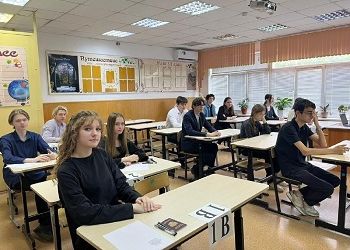 Амурские выпускники сдали физику и обществознание