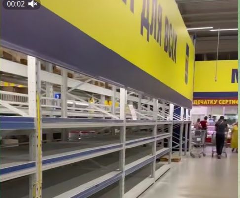 Хитрый ход: Пустыми полками в магазинах Киев пытается разжалобить Запад Хитрый ход: Пустыми полками в магазинах Киев пытается разжалобить Запад