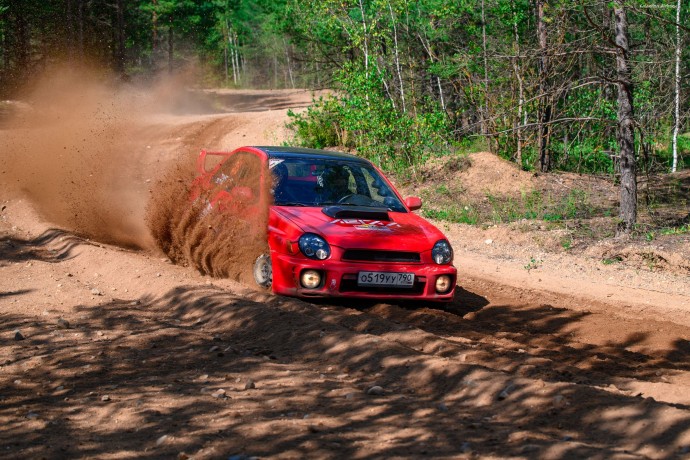 Ярославская команда стала лучшей среди 50 экипажей в соревнованиях по ралли Ярославская команда стала лучшей среди 50 экипажей в соревнованиях по ралли