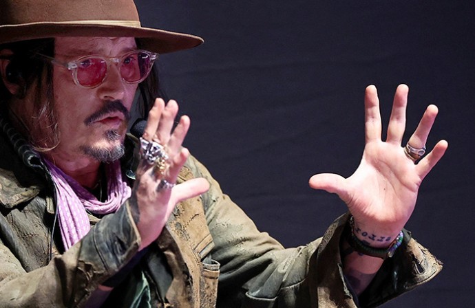 Джонни Депп снимется в первой англоязычной экранизации «Мастера и Маргариты» Джонни Депп снимется в первой англоязычной экранизации «Мастера и Маргариты»