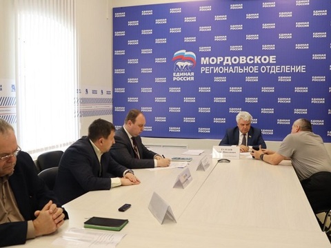 Сенатор Пётр Тултаев провел прием граждан