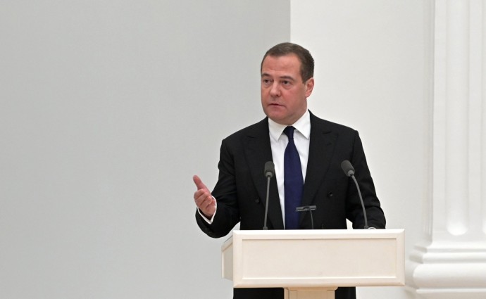 Медведев гарантировал возмездие всем, кто его ждет