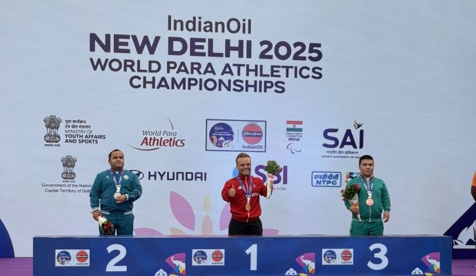 «Стоял на пьедестале с мировыми лидерами». Айаал Сивцев — о первой медали чемпионата мира «Стоял на пьедестале с мировыми лидерами». Айаал Сивцев — о первой медали чемпионата мира