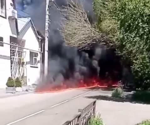 Пожар на НПЗ в Туапсе: жилой дом потушили, школы закрыты