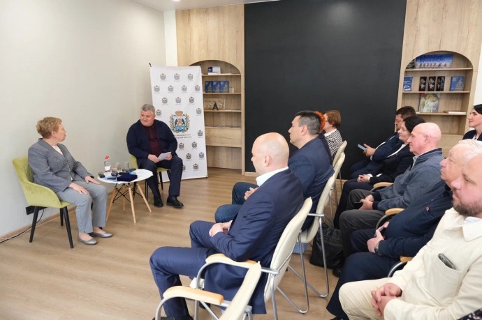 Александр Дронов поддержал создание общественных палат в округах