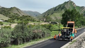Марат Хуснуллин: В 50 регионах страны работы по укладке дорожного покрытия по нацпроекту «Инфраструктура для жизни» выполнены более чем на 50%