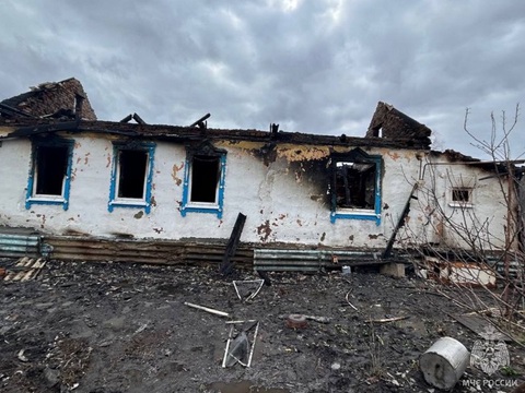 В Мордовии из-за воспламенившегося удлиннителя сгорели жилой дом и два сарая