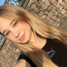 Фигуристка Жилина, решившая сменить гражданство, показала яркие фото в купальнике