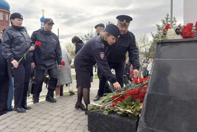 Тульские полицейские почтили память ликвидаторов аварии на Чернобыльской АЭС