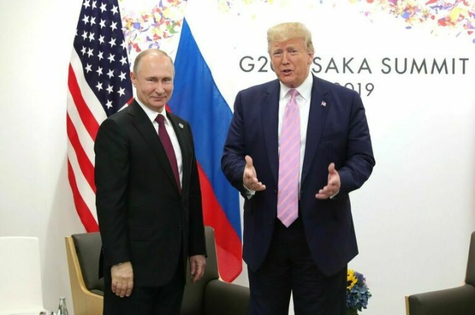 Трамп заявил, что Путин попросил его помочь урегулировать конфликт на Украине Трамп заявил, что Путин попросил его помочь урегулировать конфликт на Украине