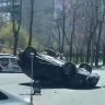 «Не успел затормозить»: жесткое ДТП с «перевертышем» произошло во Владивостоке‎‎