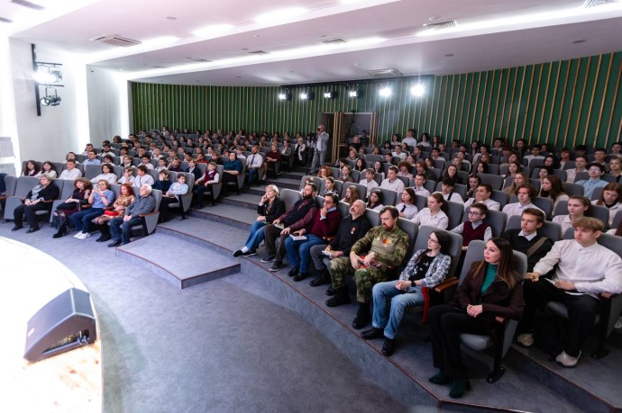 Поэтический концерт «Форпосты России. Приграничье» прошел в Старом Осколе Поэтический концерт «Форпосты России. Приграничье» прошел в Старом Осколе