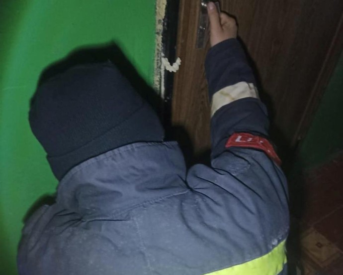 Пензенские спасатели вскрыли квартиру в рабочем поселке Чаадаевка Пензенские спасатели вскрыли квартиру в рабочем поселке Чаадаевка