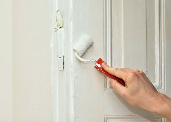 В Приамурье супружеская пара ответит за испорченный ремонт в арендованной квартире