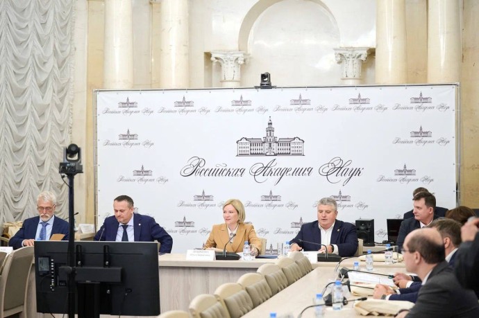 Ольга Любимова приняла участие в заседании Попечительского совета Новгородского музея-заповедника Ольга Любимова приняла участие в заседании Попечительского совета Новгородского музея-заповедника