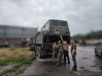 Из Башкирии в зону СВО доставили внедорожники и средства РЭБ