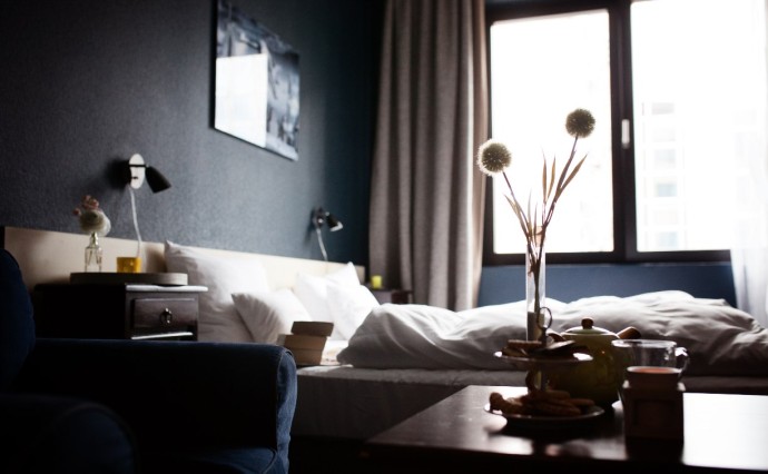 "Думал, что никто не живёт": пенсионер обчистил квартиру молодой сахалинки