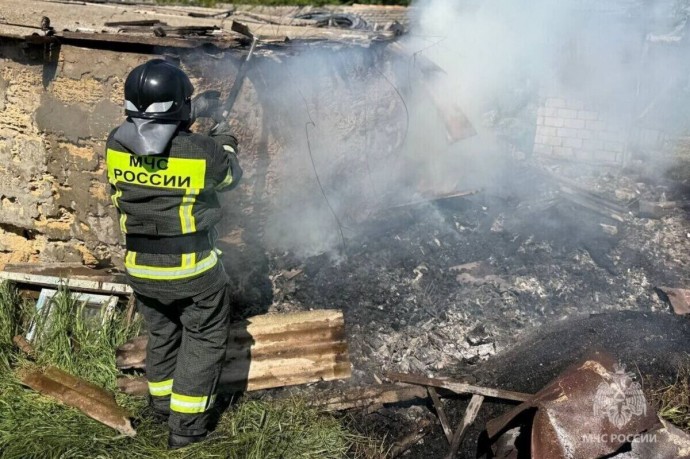 В Херсонской области 7 июля спасатели МЧС потушили 8 пожаров