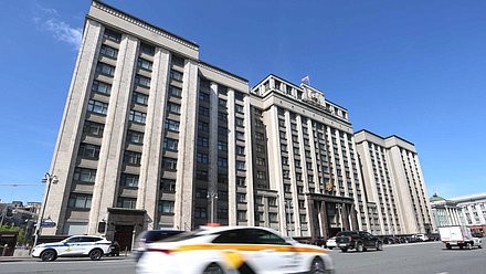 Вячеслав Володин рассказал о подготовленных депутатами законодательных решениях, направленных на поддержку самозанятых водителей такси