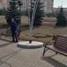 В Саранске устанавливают скамейки и урны для мусора