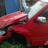 Спасатели вытаскивали молодого водителя из авто после ДТП в Тымовском