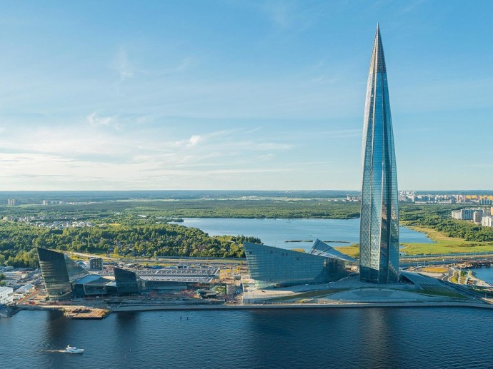 Самый северный небоскрёб мира, по данным гидов — Лахта Центр в Петербурге