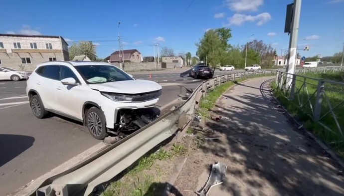 В Курской области в ДТП пострадали двое взрослых и двое детей