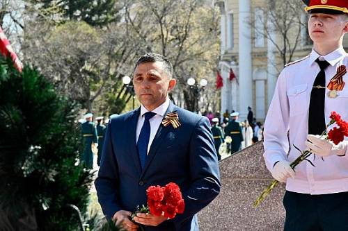 Олег Имамеев поздравил благовещенцев с Днем Победы
