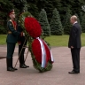 Владимир Путин почтил память погибших в Великой Отечественной войне, возложив венок к Могиле Неизвестного Солдата