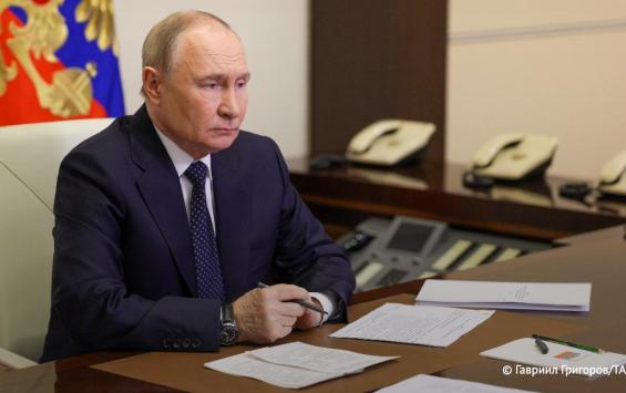 Путин заявил о превращении украинской власти в террористическую структуру