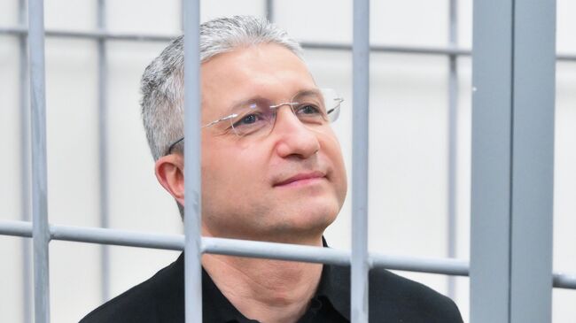 Прокурор попросил суд закрыть процесс по делу Тимура Иванова