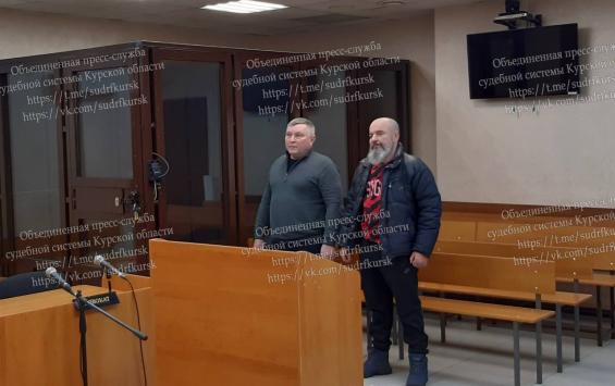В Курске вынесли приговор спасателям по делу о гибели подростка на городском пляже В Курске вынесли приговор спасателям по делу о гибели подростка на городском пляже
