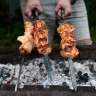 В Москве начался сезон шашлыков. Где можно пожарить мясо в черте города?