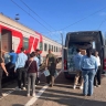 Студенты ОГУ помогли пассажирам задержавшихся поездов