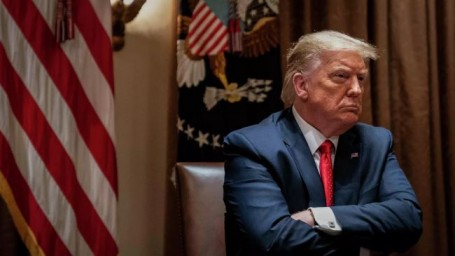 Трамп: Украина дала России повод «разбомбить их к чертям»