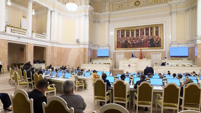 Бюджет Петербурга на ближайшие три года вырос на 28 миллиардов рублей Бюджет Петербурга на ближайшие три года вырос на 28 миллиардов рублей