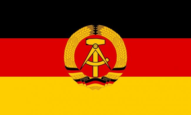 Многие жители бывшей ГДР сохранили свои симпатии к России — New York Times