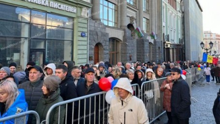 Боятся «неудобных результатов»: ЦИК Молдавии откроет в России всего два участка