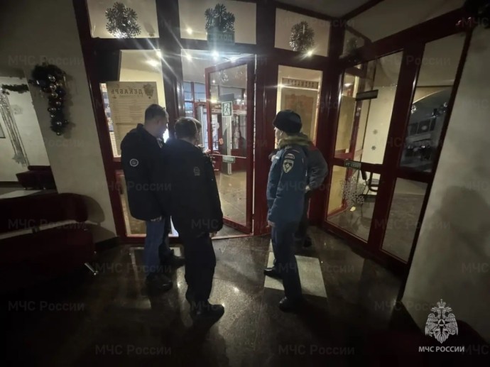 В театре кукол прошла тренировка по эвакуации при пожаре