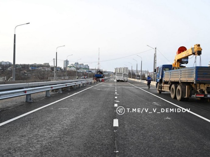 На мосту через Везёлку в Белгороде открыли движение по четырём полосам
