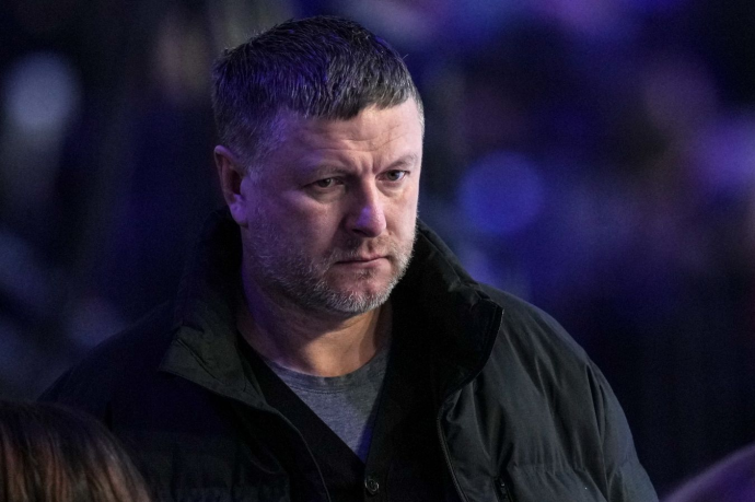 Кафельников заявил, что не будет давать оценку решении Потаповой и Кудерметовой сменить гражданство