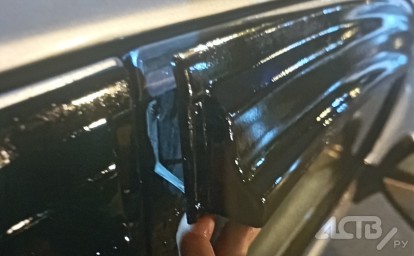 Поиск очевидцев: Honda Fit зацепил вещи пешехода в Южно-Сахалинске
