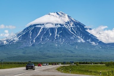 Жители Камчатки ощутили восемь из более 60 афтершоков и получили предупреждение о цунами