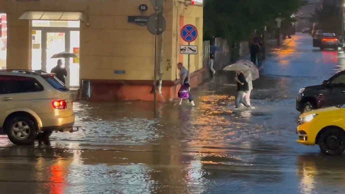 Тульские улицы скрылись под водой
