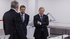 Виталий Савельев посетил выставочную экспозицию российских беспилотных технологий