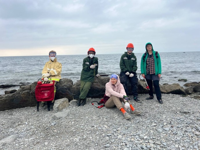 Астраханские добровольцы провели тренинг для анапских волонтёров по тушению природных пожаров