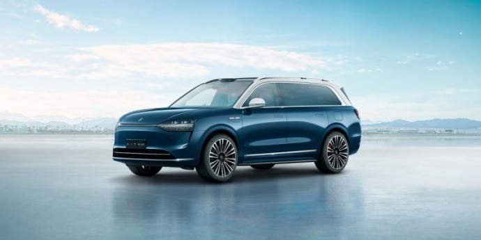 Марке Aito (Seres) удалось обойти по популярности BMW на китайском рынке дорогих авто