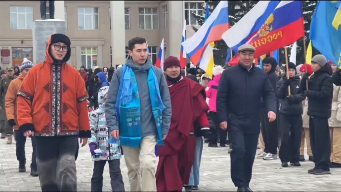 «Горжусь, что я – сын закаменской земли»: В Бурятии с почестями встретили Героя России «Горжусь, что я – сын закаменской земли»: В Бурятии с почестями встретили Героя России