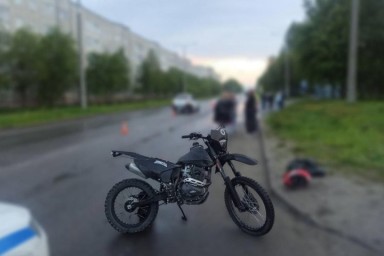 В Апатитах 15-летний мотоциклист спровоцировал ДТП